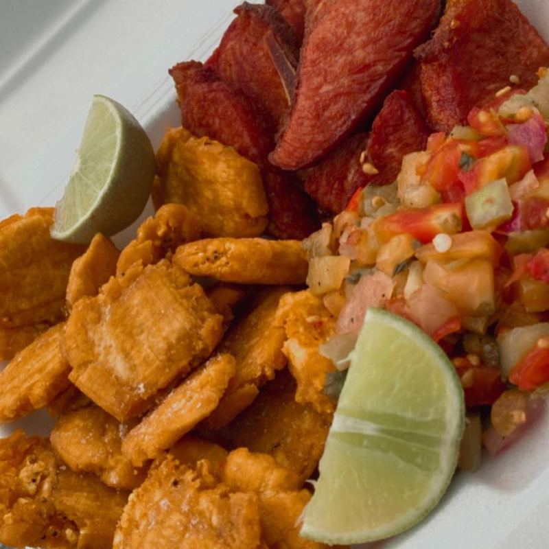 Longaniza with Tostones
